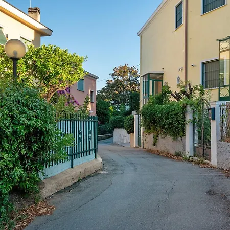 Casa Blu -silenzio E Mare A 2 Passi Lägenhet *